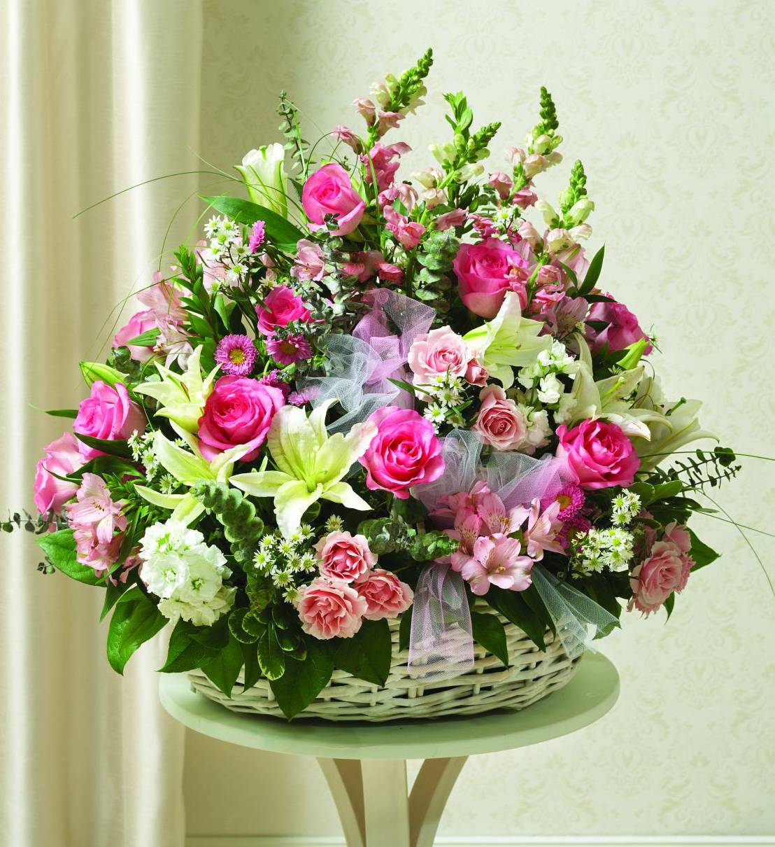 廃盤 w.o.d. F.L.O.W.E.R.S Classic Red Rose & White Lily Bouquet at From You Flowers